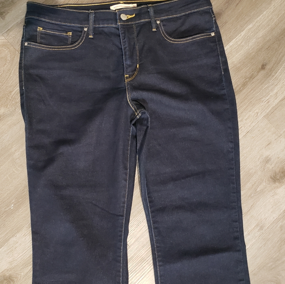 Levi Strauss & Co. 314 Shaping Straight Jeans Size 32 - Picture 6 of 12